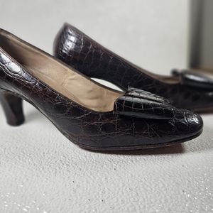 Tha Woodward Shop Hudsons vintage alligator low heeled shoes